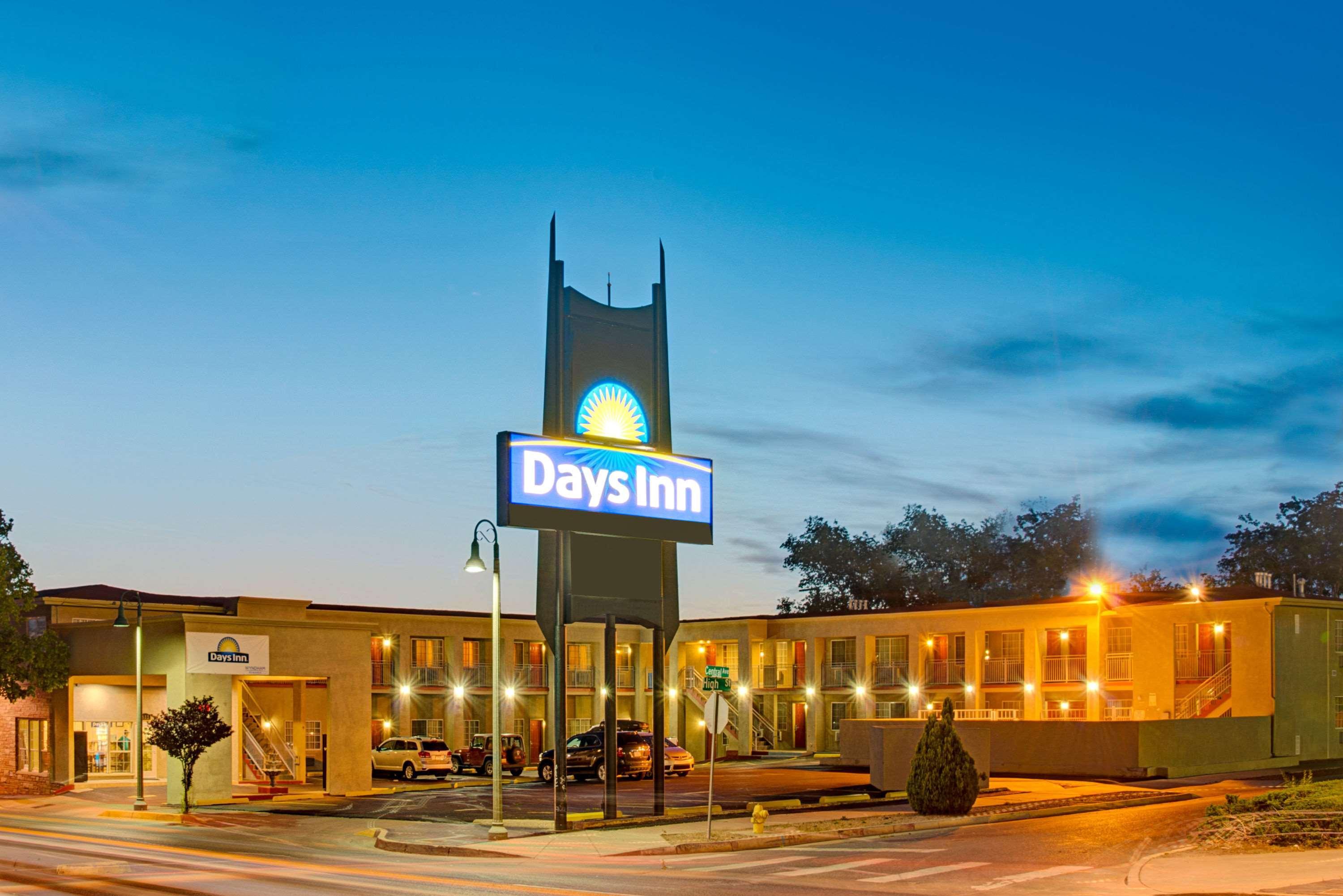 Days Inn By Wyndham Albuquerque Downtown Экстерьер фото