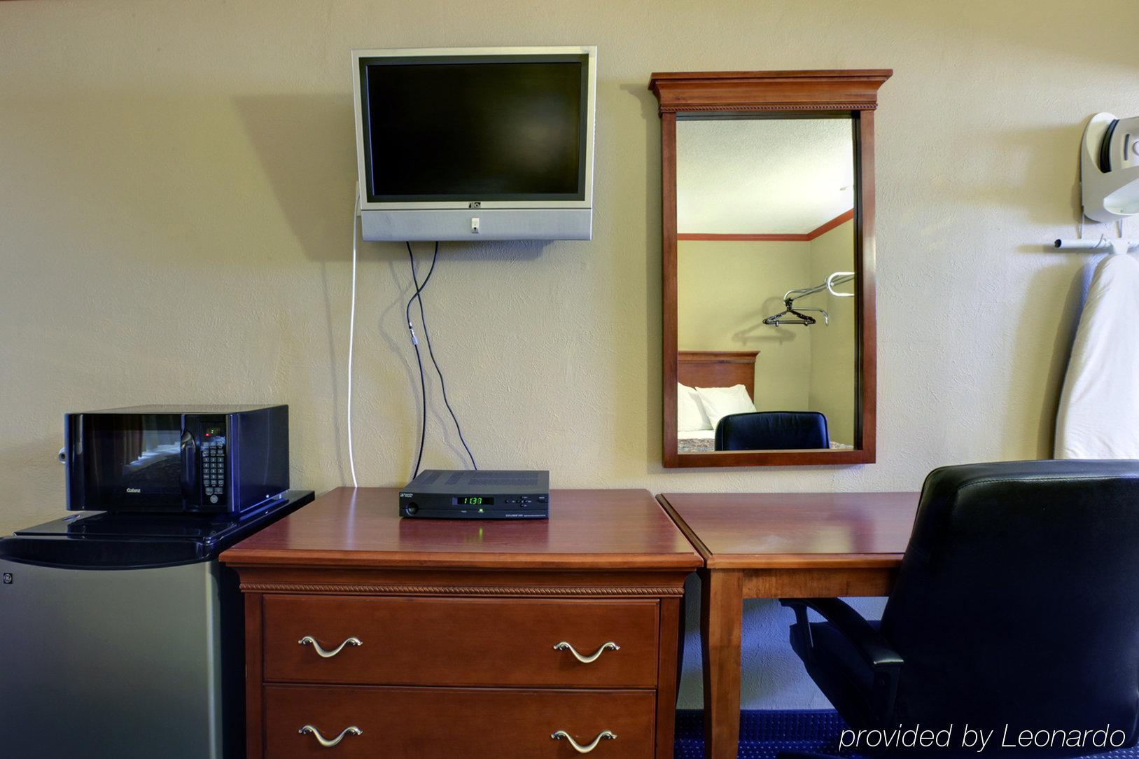 Days Inn By Wyndham Albuquerque Downtown Номер фото